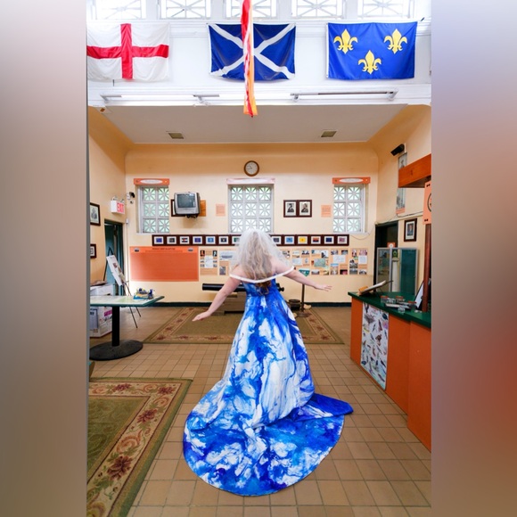 ✌️❤️🏳️🌈🧜🏽♀️✍️ - Picture 3 of 4